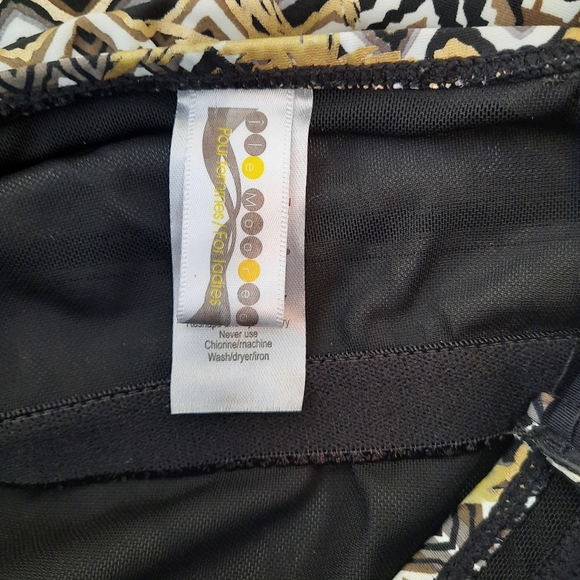 NWOT Beautiful swim dress / one-piece swimsuit - Picture 6 of 11